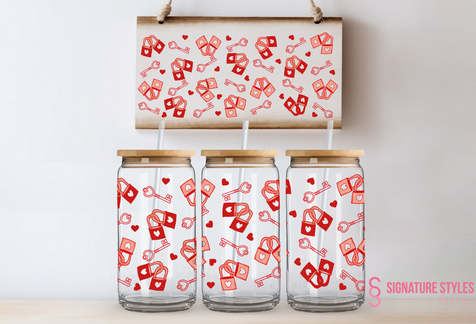 Valentines/St.Patty's Day Glass Can